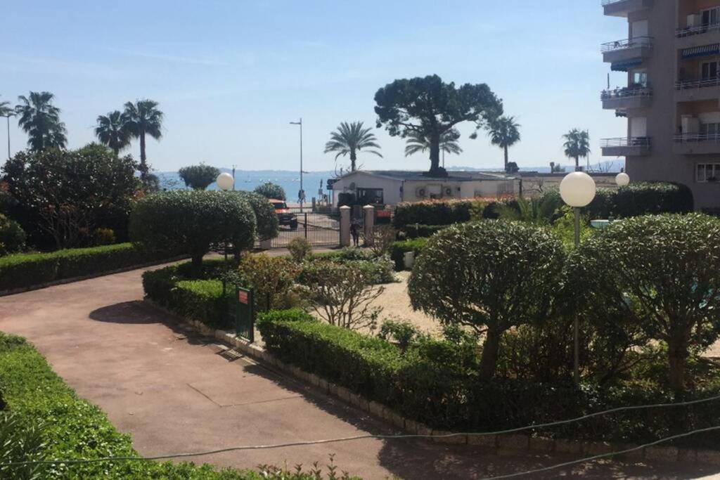Charmant Appartement Bord De Mer, Plage Cagnes-sur-Mer Exteriér fotografie